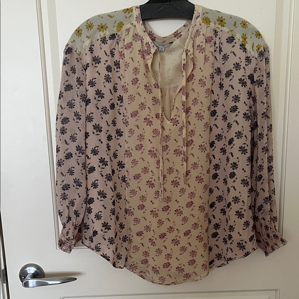 JOIE. flower print long sleeve blouse. Size xs. Worn once